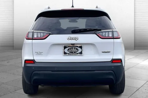 Another view of 2019 Jeep Cherokee Latitude Plus for sale in Independence, MO at Cable Dahmer Chevrolet of Independence