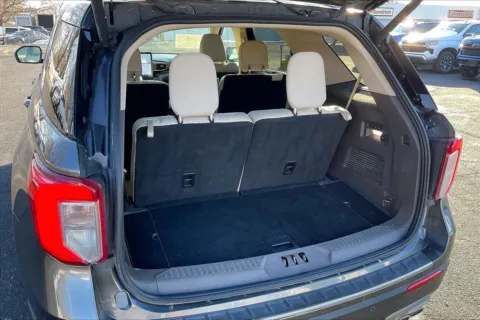 More photos of 2020 Ford Explorer Platinum at Cable Dahmer Chevrolet of Independence, MO