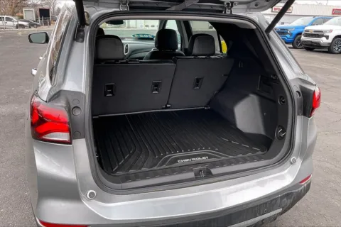 More photos of 2024 Chevrolet Equinox Premier at Cable Dahmer Chevrolet of Independence, MO