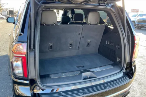 More photos of 2021 Chevrolet Tahoe High Country at Cable Dahmer Chevrolet of Independence, MO