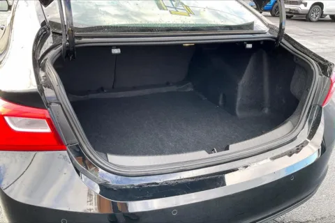 More photos of 2024 Chevrolet Malibu 1LT at Cable Dahmer Chevrolet of Independence, MO