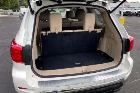 More photos of 2018 Nissan Pathfinder SL at Cable Dahmer Chevrolet of Independence, MO