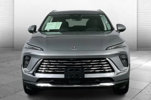 Photos of 2025 Buick Envision Preferred for sale in Independence, MO at Cable Dahmer Chevrolet of Independence