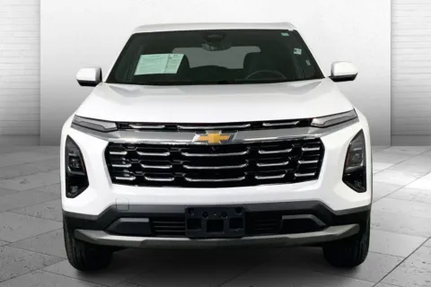 Photos of 2025 Chevrolet Equinox LT for sale in Independence, MO at Cable Dahmer Chevrolet of Independence