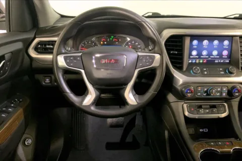 More photos of 2023 GMC Acadia SLE at Cable Dahmer Chevrolet of Independence, MO