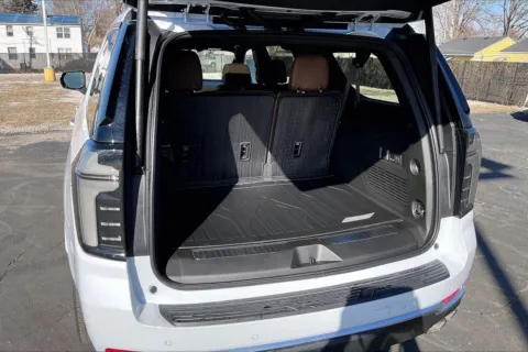 More photos of 2026 Chevrolet Suburban High Country at Cable Dahmer Chevrolet of Independence, MO