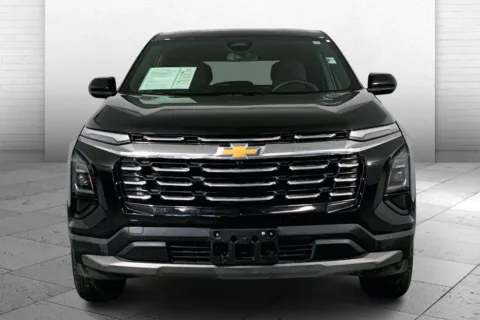 Photos of 2025 Chevrolet Equinox LT for sale in Independence, MO at Cable Dahmer Chevrolet of Independence