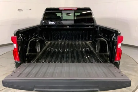 More photos of 2024 Chevrolet Silverado 1500 LT Trail Boss at Cable Dahmer Chevrolet of Independence, MO