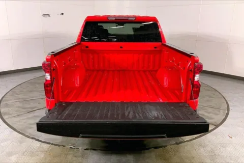 More photos of 2022 Chevrolet Silverado 1500 LT (2FL) at Cable Dahmer Chevrolet of Independence, MO