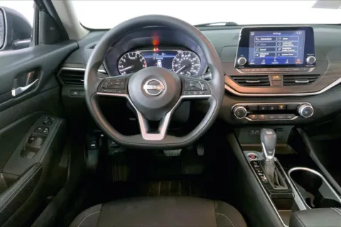 More photos of 2024 Nissan Altima 2.5 SV at Cable Dahmer Chevrolet of Independence, MO