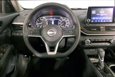 More photos of 2024 Nissan Altima 2.5 SV at Cable Dahmer Chevrolet of Independence, MO