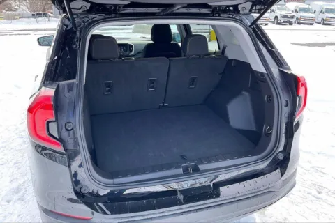 More photos of 2024 GMC Terrain SLE at Cable Dahmer Chevrolet of Independence, MO