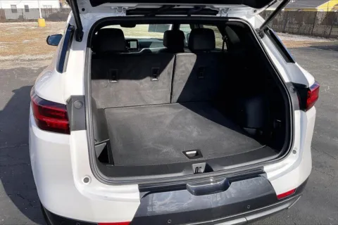 More photos of 2023 Chevrolet Blazer Premier at Cable Dahmer Chevrolet of Independence, MO