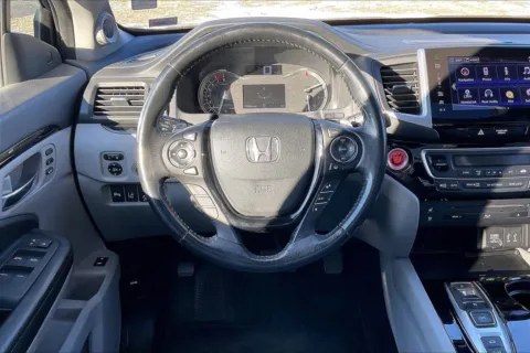 More photos of 2016 Honda Pilot Elite at Cable Dahmer Chevrolet of Independence, MO