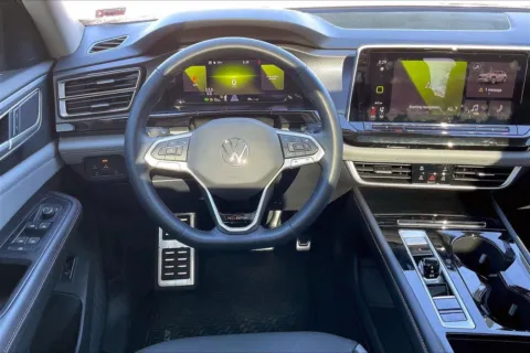 More photos of 2025 Volkswagen Atlas 2.0T Peak Edition at Cable Dahmer Chevrolet of Independence, MO