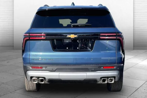 More photos of 2026 Chevrolet Traverse LT at Cable Dahmer Chevrolet of Independence, MO