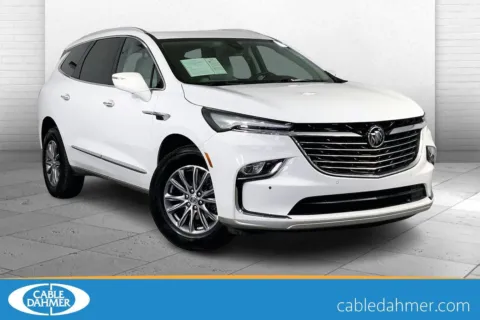 White 2023 Buick Enclave Essence for sale in Independence, MO