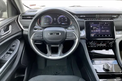 More photos of 2022 Jeep Grand Cherokee L Laredo at Cable Dahmer Chevrolet of Independence, MO