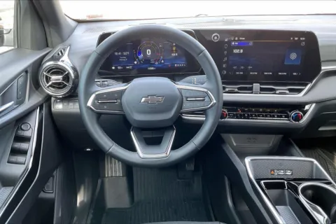 More photos of 2025 Chevrolet Equinox LT at Cable Dahmer Chevrolet of Independence, MO