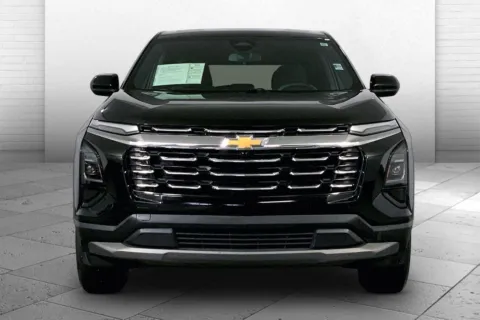 Photos of 2025 Chevrolet Equinox LT for sale in Independence, MO at Cable Dahmer Chevrolet of Independence