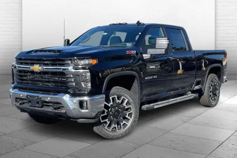 Photos of 2025 Chevrolet Silverado 2500HD LT for sale in Independence, MO at Cable Dahmer Chevrolet of Independence