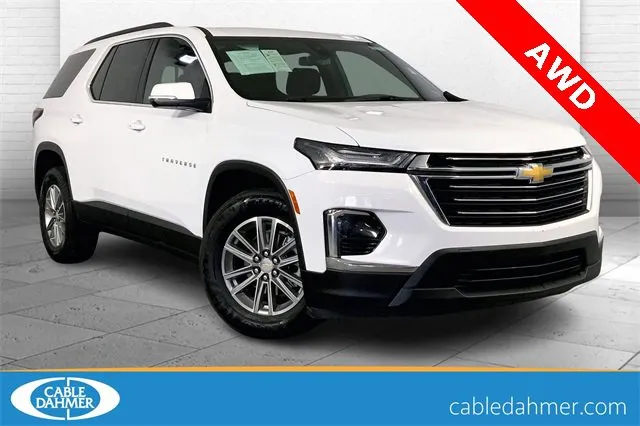 2023 Chevrolet Traverse LT Cloth for sale in Independence, MO