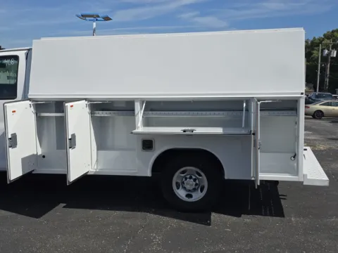More photos of 2025 Chevrolet Express Cutaway 3500 1WT at Cable Dahmer Chevrolet of Independence, MO