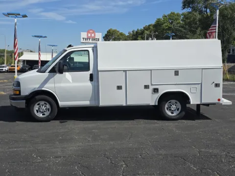 More photos of 2025 Chevrolet Express Cutaway 3500 1WT at Cable Dahmer Chevrolet of Independence, MO