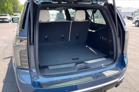 More photos of 2025 Chevrolet Suburban Premier at Cable Dahmer Chevrolet of Independence, MO