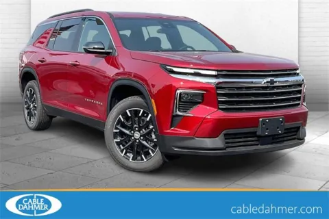 Red 2025 Chevrolet Traverse LT for sale in Independence, MO