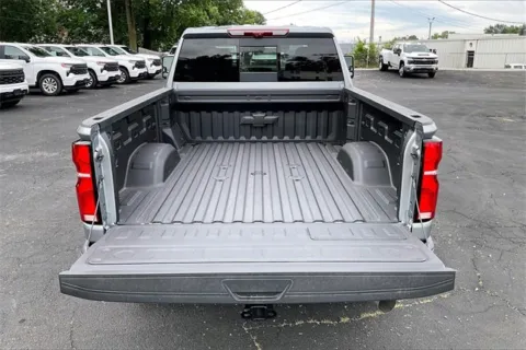 More photos of 2025 Chevrolet Silverado 2500 HD High Country at Cable Dahmer Chevrolet of Independence, MO
