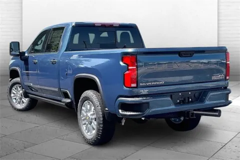Another view of 2025 Chevrolet Silverado 2500 HD High Country for sale in Independence, MO at Cable Dahmer Chevrolet of Independence