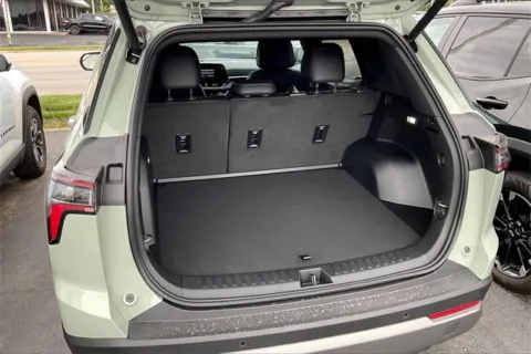 More photos of 2026 Chevrolet Equinox LT at Cable Dahmer Chevrolet of Independence, MO