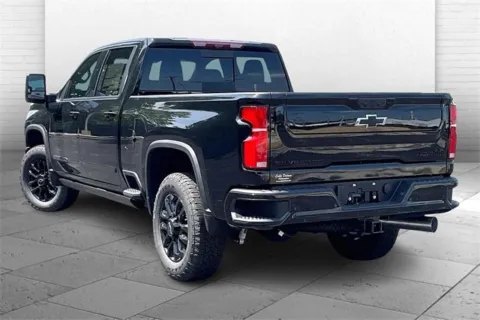 Another view of 2025 Chevrolet Silverado 2500 HD High Country for sale in Independence, MO at Cable Dahmer Chevrolet of Independence