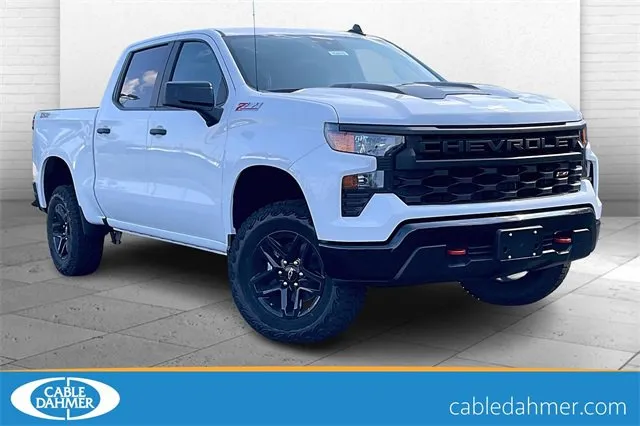 White 2025 Chevrolet Silverado 1500 Custom Trail Boss for sale in Independence, MO