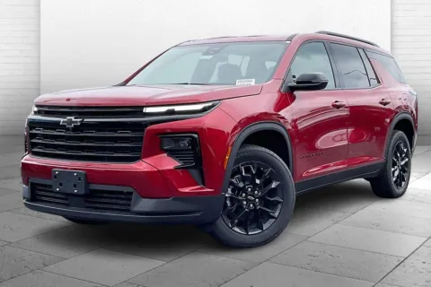 Photos of 2025 Chevrolet Traverse AWD LT for sale in Independence, MO at Cable Dahmer Chevrolet of Independence
