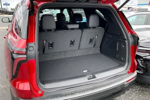 More photos of 2025 Chevrolet Traverse LT at Cable Dahmer Chevrolet of Independence, MO