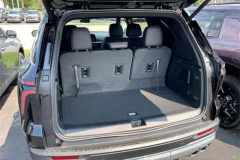 More photos of 2025 Chevrolet Traverse LT at Cable Dahmer Chevrolet of Independence, MO