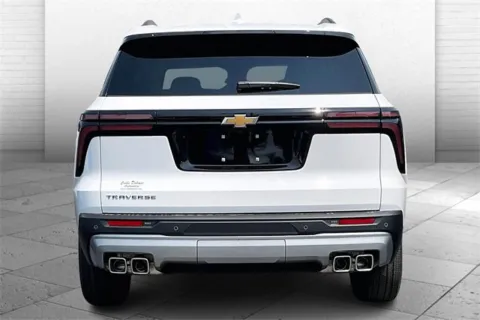 More photos of 2025 Chevrolet Traverse LT at Cable Dahmer Chevrolet of Independence, MO