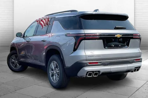 Another view of 2025 Chevrolet Traverse FWD LT for sale in Independence, MO at Cable Dahmer Chevrolet of Independence