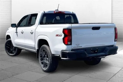 Another view of 2025 Chevrolet Colorado Z71 for sale in Independence, MO at Cable Dahmer Chevrolet of Independence
