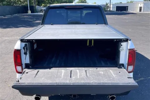 More photos of 2023 Honda Ridgeline Black Edition at Cable Dahmer Chevrolet of Independence, MO