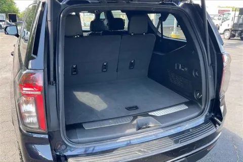 More photos of 2024 Chevrolet Suburban Z71 at Cable Dahmer Chevrolet of Independence, MO