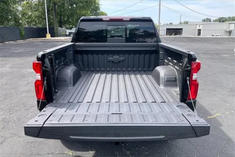 More photos of 2025 Chevrolet Silverado 1500 LT Trail Boss at Cable Dahmer Chevrolet of Independence, MO