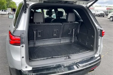 More photos of 2022 Chevrolet Traverse Premier at Cable Dahmer Chevrolet of Independence, MO