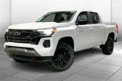 Photos of 2025 Chevrolet Colorado Z71 for sale in Independence, MO at Cable Dahmer Chevrolet of Independence