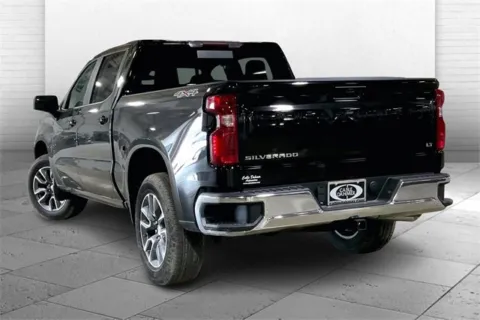 Another view of 2025 Chevrolet Silverado 1500 LT for sale in Independence, MO at Cable Dahmer Chevrolet of Independence