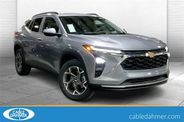 Gray 2025 Chevrolet Trax LT for sale in Independence, MO