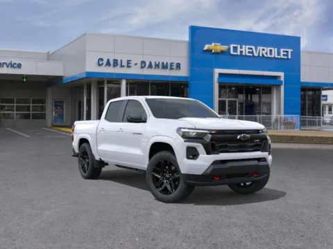 White 2025 Chevrolet Colorado Z71 for sale in Independence, MO