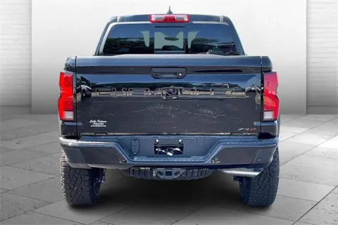 More photos of 2025 Chevrolet Colorado ZR2 at Cable Dahmer Chevrolet of Independence, MO